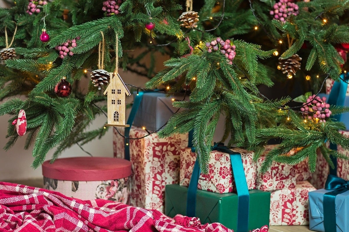 Как може да спестите от подаръци за Коледа? | Микро Кредит